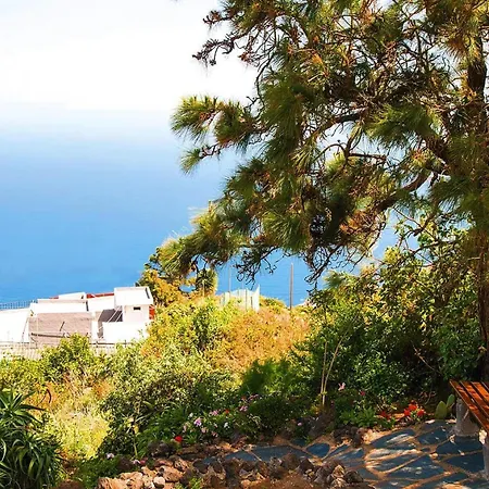 In El Tanque With Garden, Cleaning Included Apartamento *